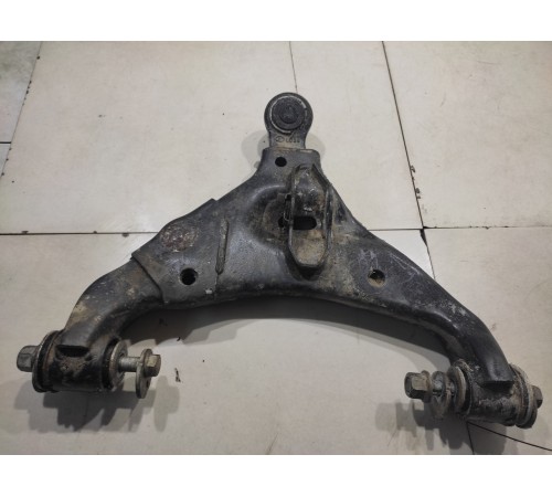 Рычаг подвески (передний левый нижний)