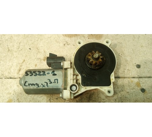 Моторчик стеклоподъемника задний правый