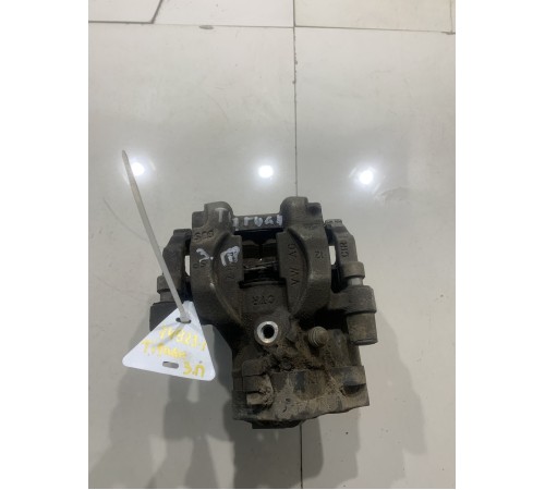 Суппорт(задний правый)