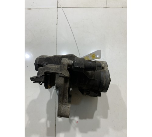 Суппорт(задний правый)