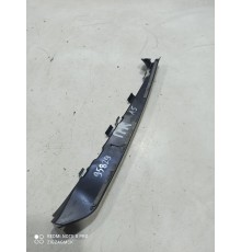 Кронштейн уплотнителя двери передний правый