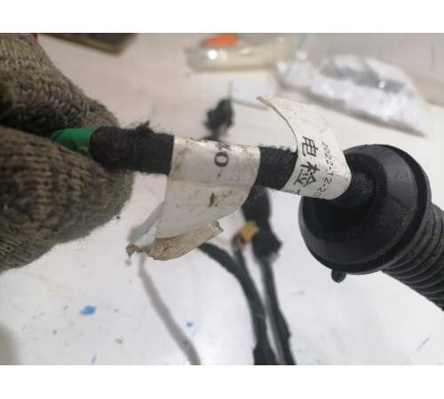 Электропроводка двери задней левой