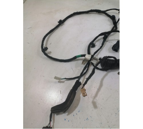 Электропроводка двери задней левой