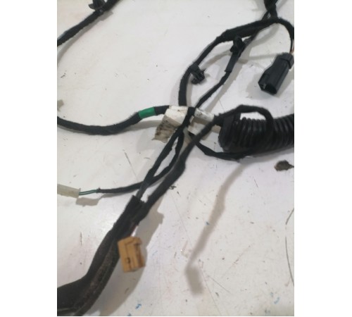 Электропроводка двери задней левой