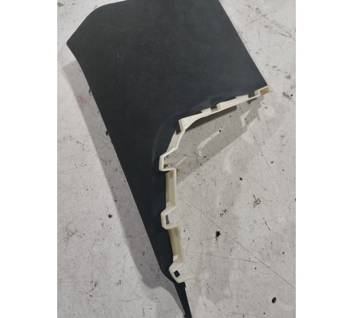 Обшивка стойки левая