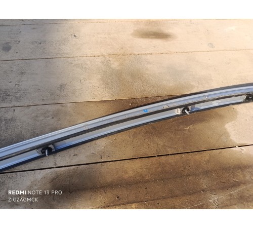 Рейлинг крыши левый