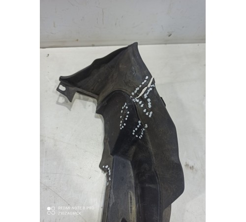 Пыльник крыла передний правый