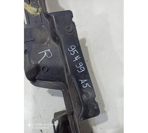 Пыльник крыла передний правый