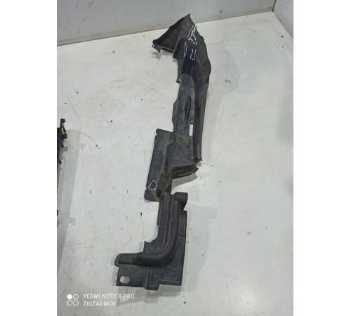 Пыльник крыла передний правый