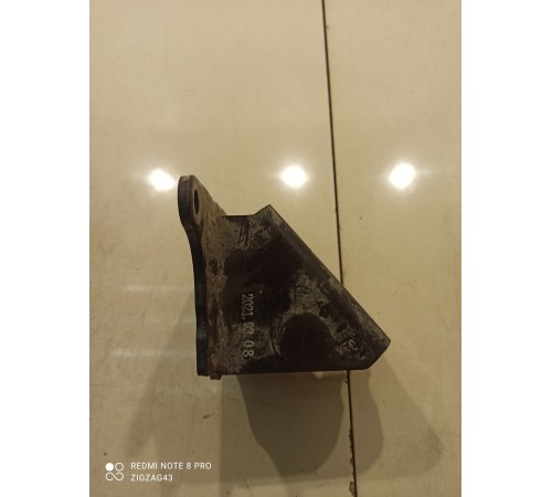 Крепление двигателя(крепеж)