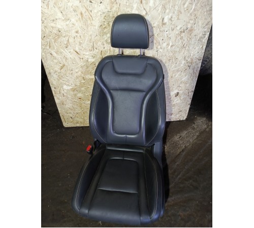 Сиденье переднее левое