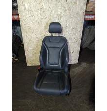 Сиденье переднее левое