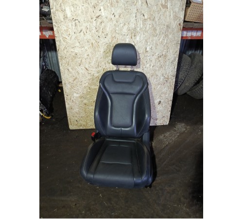 Сиденье переднее левое