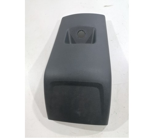 Накладка центральной консоли (задняя)