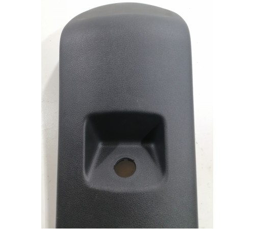 Накладка центральной консоли (задняя)