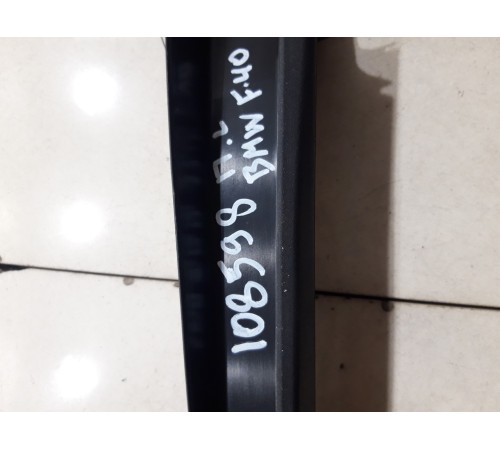 Накладка окна двери передняя левая