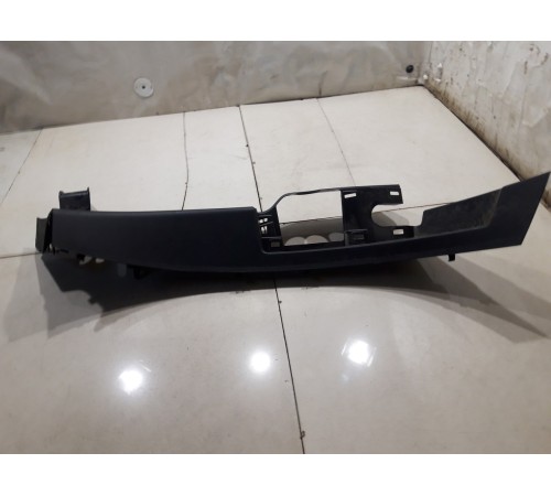 Обшивка стойки (задняя правая)