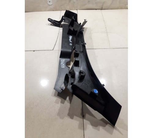 Обшивка стойки (задняя правая)