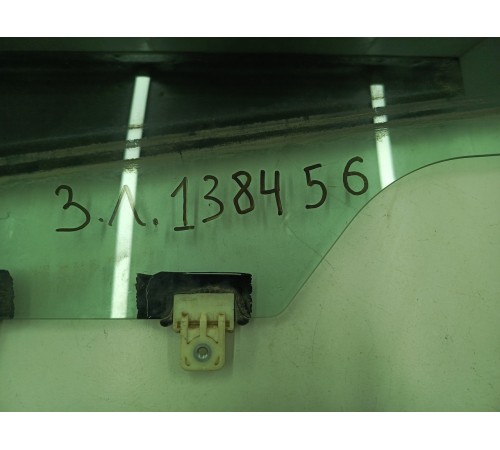 Стекло двери заднее левое