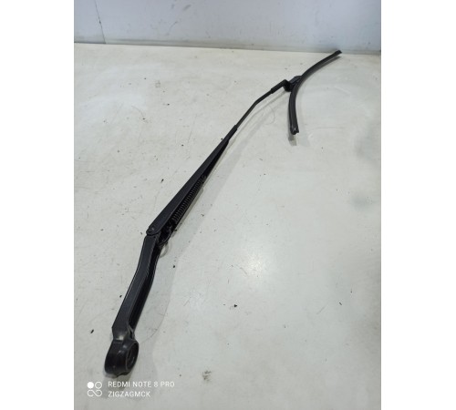 Поводок стеклоочистителя(левый)