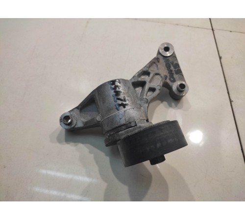 Ролик-натяжитель