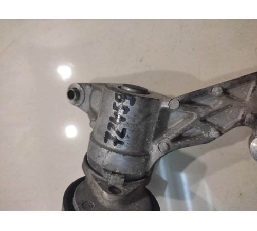 Ролик-натяжитель