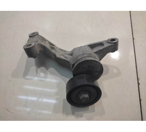 Ролик-натяжитель