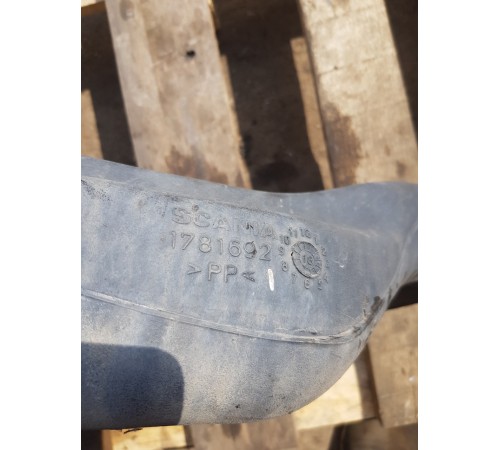 Патрубок воздушного фильтра