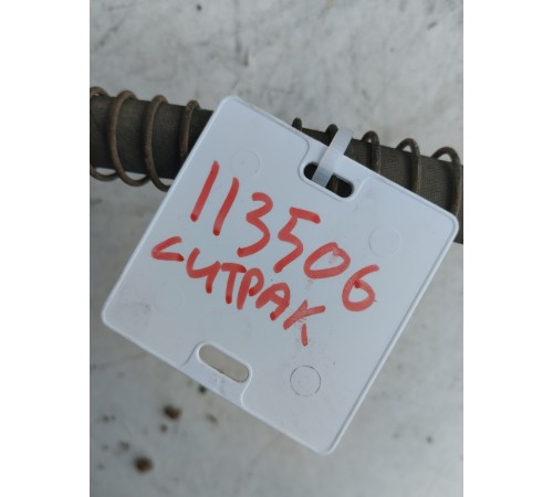 Тормозной шланг передний правый