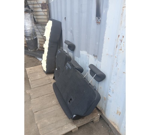 Задний ряд сидений