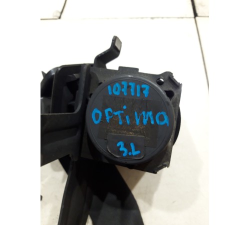 Ремень безопасности (задний левый)