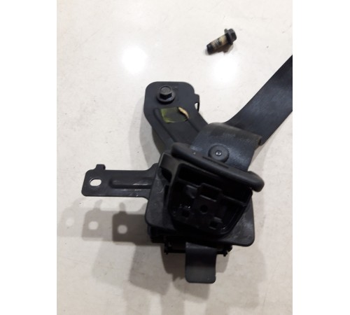 Ремень безопасности (задний левый)