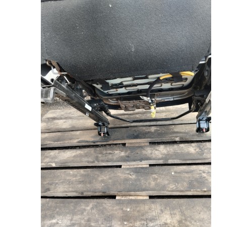 Сиденье переднее правое