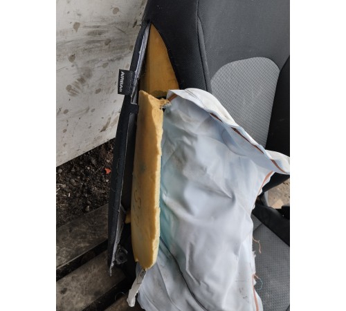 Сиденье переднее правое