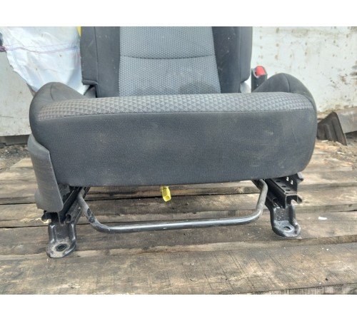 Сиденье переднее правое