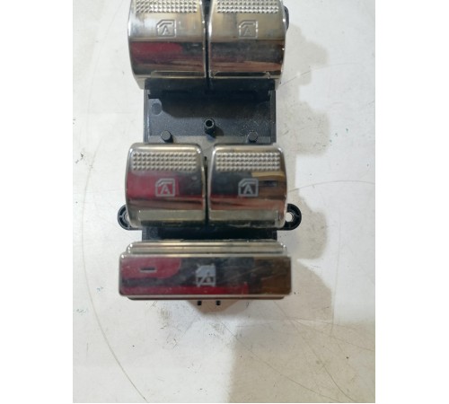 Блок управления стеклоподъемниками