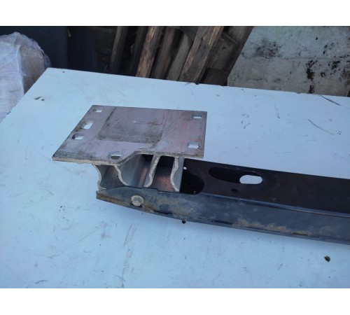 Усилитель заднего бампера