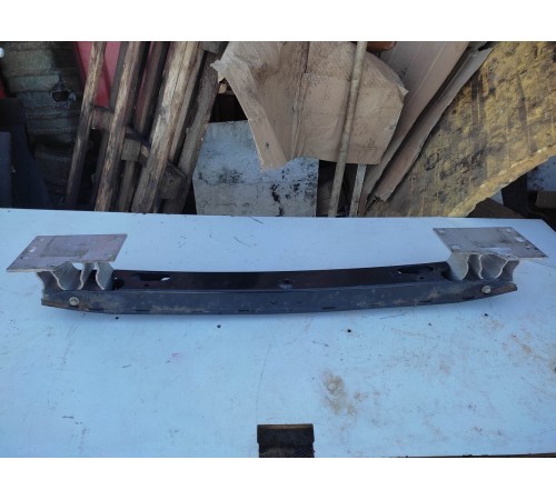 Усилитель заднего бампера