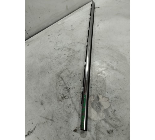 Уплотнитель стекла передний левый внешний