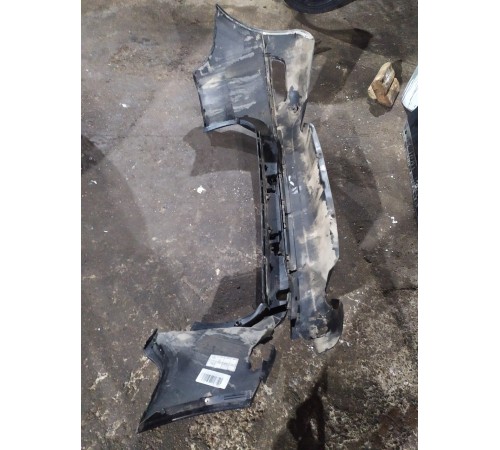 Задний бампер