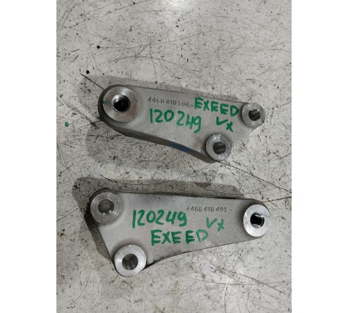 Кронштейн заднего редуктора левый и правый