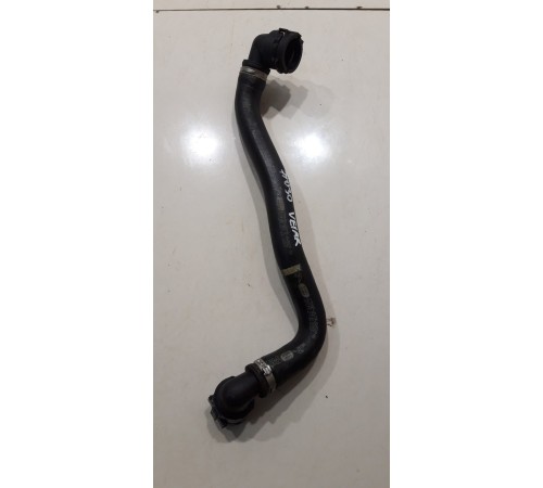 Патрубок системы охлаждения