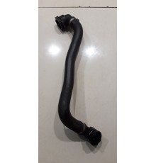 Патрубок системы охлаждения