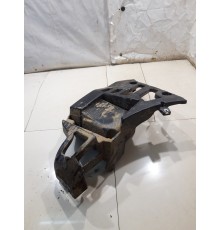 Кронштейн заднего бампера (правый)