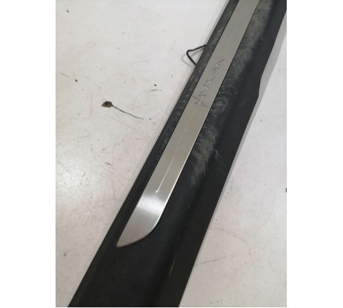 Накладка порога передняя правая