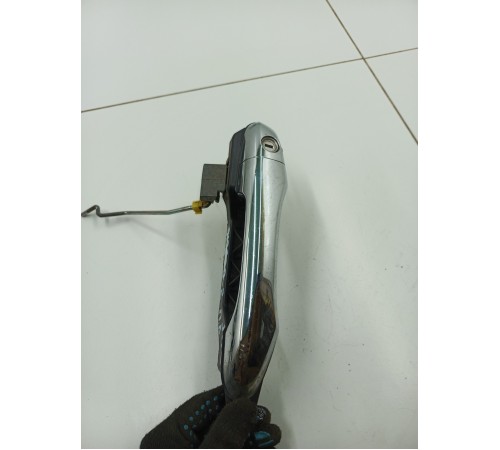 Ручка двери наружная передняя левая