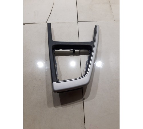 Накладка центральной консоли КПП