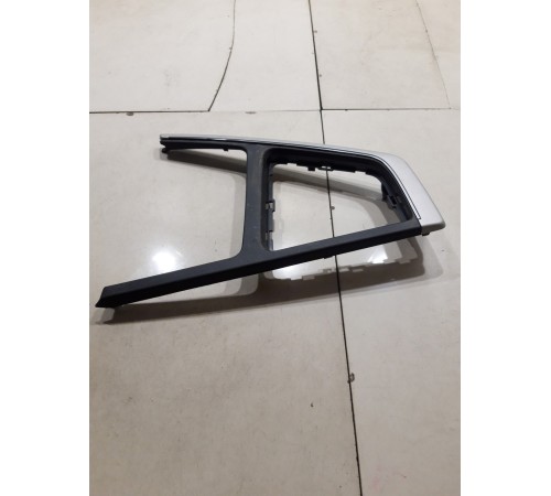 Накладка центральной консоли КПП