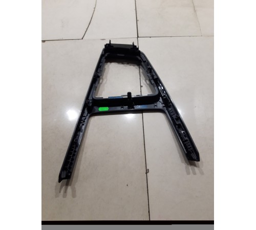 Накладка центральной консоли КПП