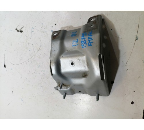 Крепление АКБ